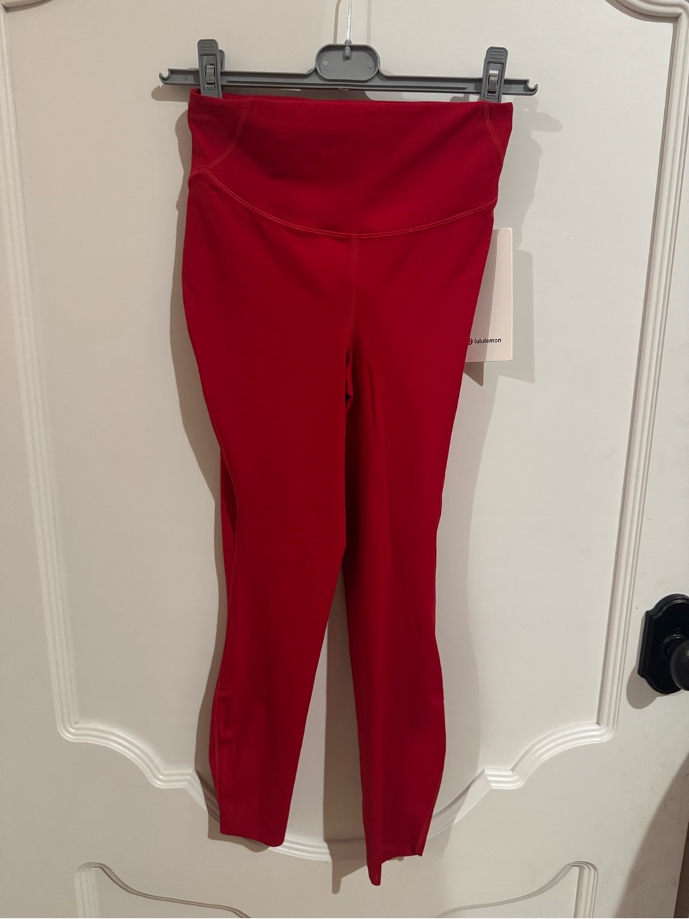 NWT lululemon Base Pace HR Tight 25”